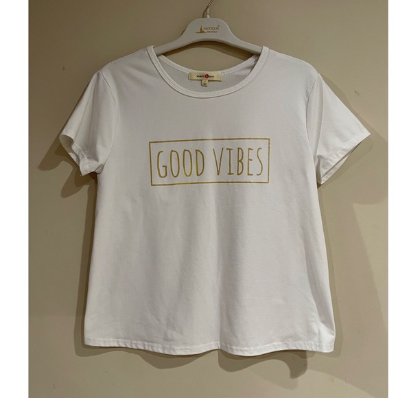 Wishful Park Tops - Wishful Park Good Vibes Print White Short Sleeves Top Size L